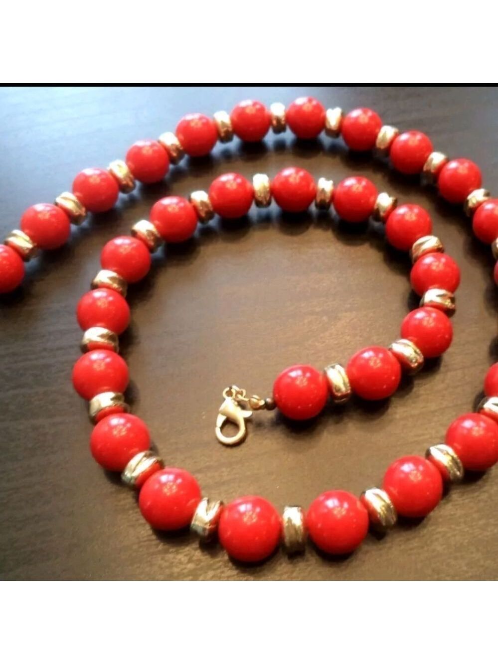 STUNNING VINTAGE ESTATE RED & GOLD TONE BEADED 25.5" NECKLACE